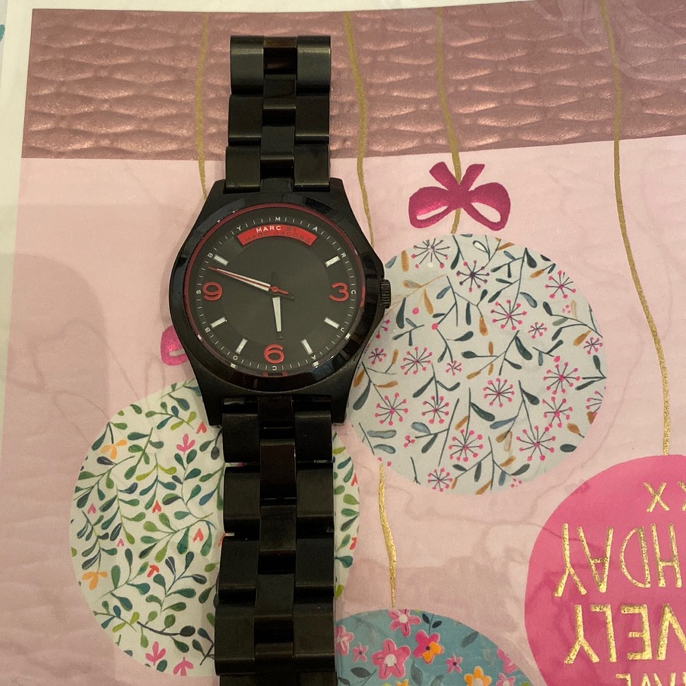 Marc jacobs black and pink watch